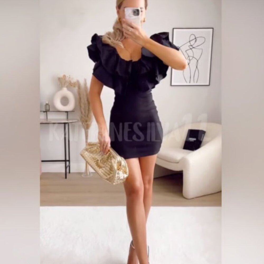 NWT ZARA SHORT FITTED RUFFLED MINI DRESS 1660/804 BLACK COCKTAILPARTY CLUBWEAR M